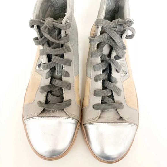 Sam Edelman Silver sneakers size 8.5 - Picture 3 of 8